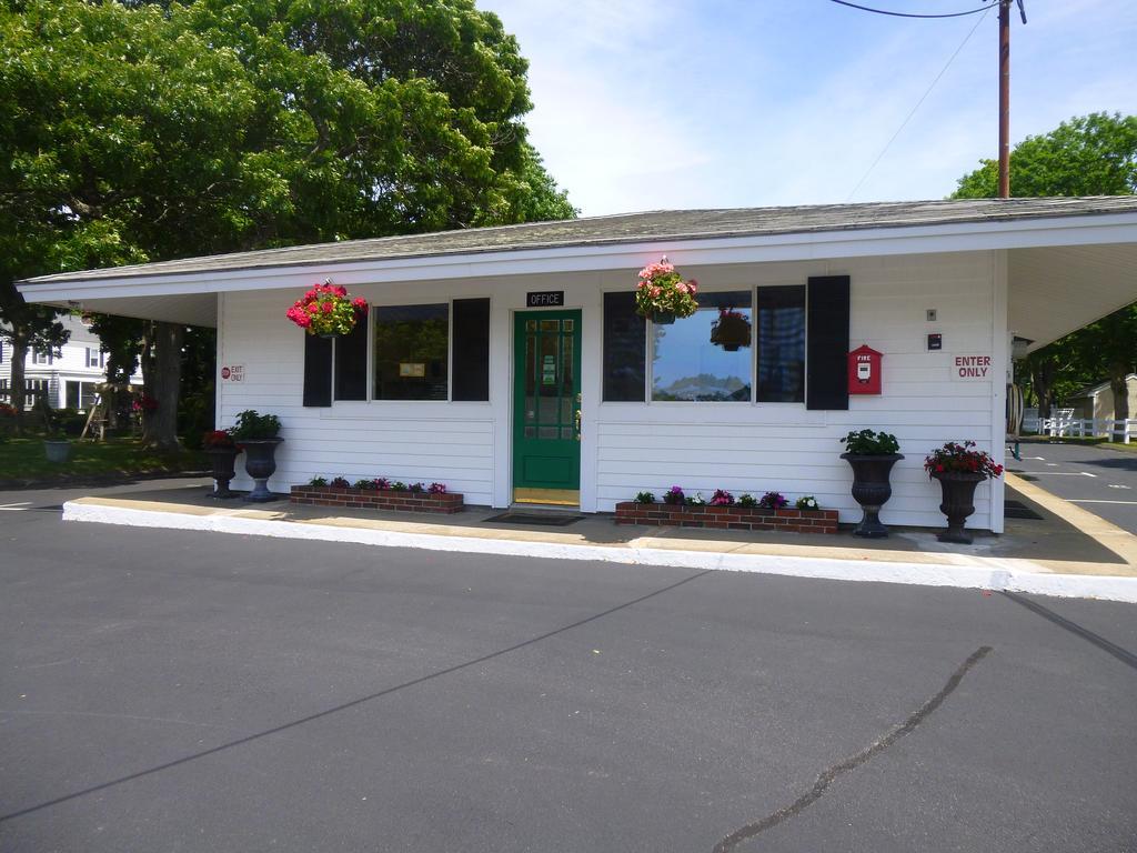 Falmouth Heights Motor Lodge Exterior photo
