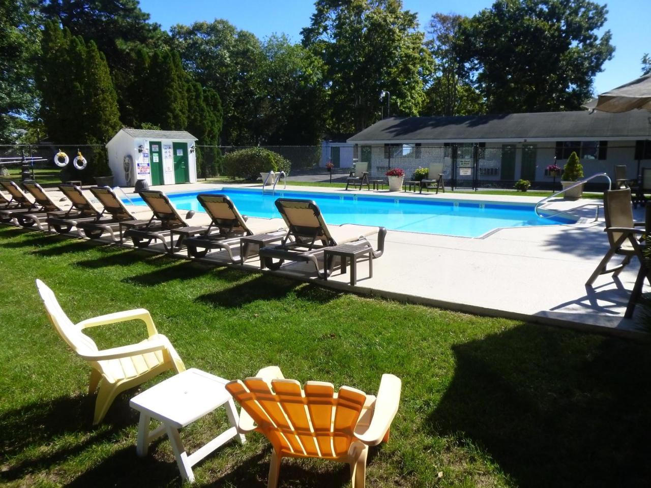 Falmouth Heights Motor Lodge Exterior photo