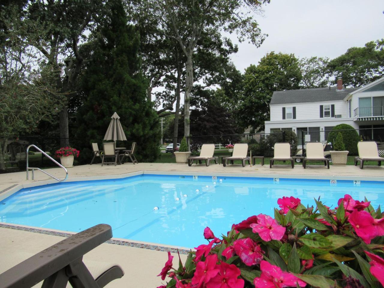 Falmouth Heights Motor Lodge Exterior photo